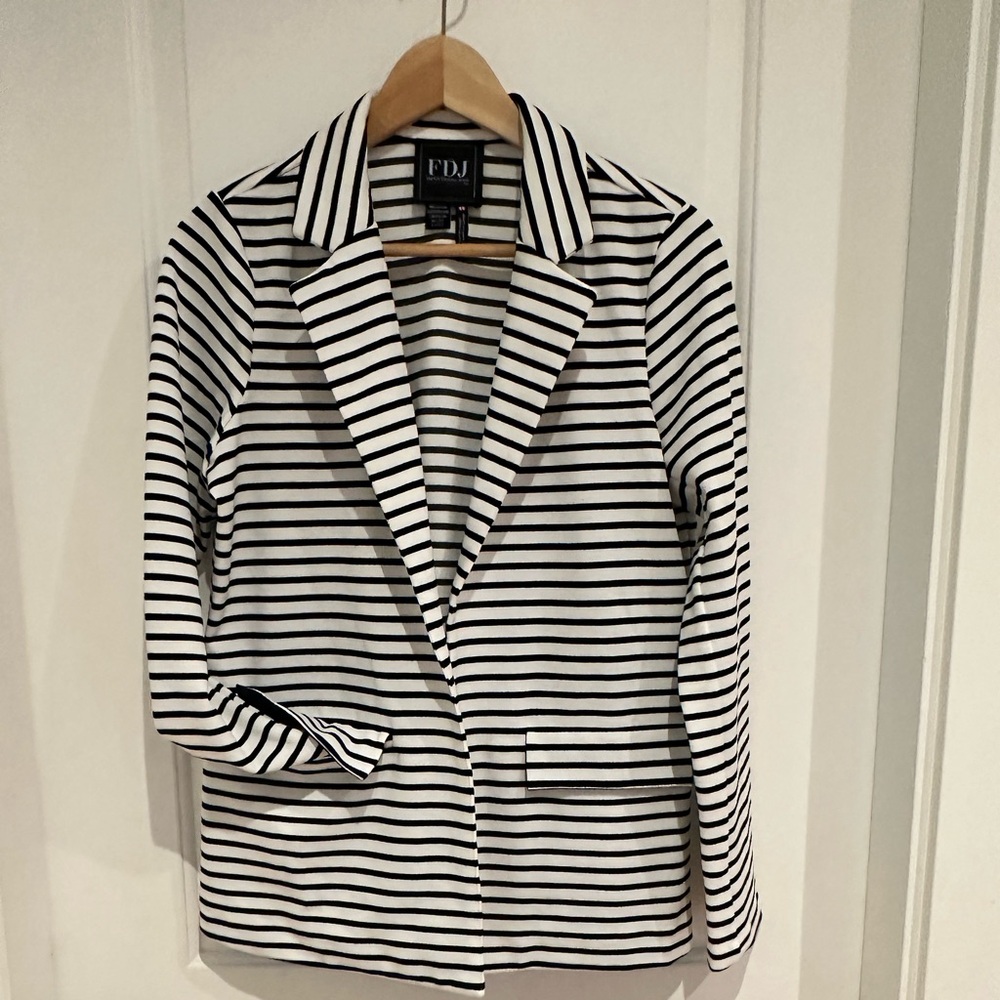 FDJ Navy & White Striped Knit Blazer